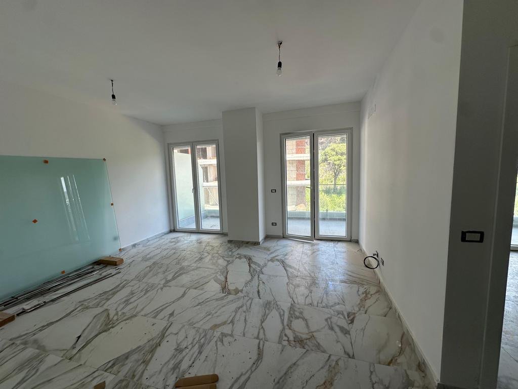 Luxusní apartmán 75,2 m² (2+kk v rezidenci u moře) — Rana e Hedhun, Shëngjin