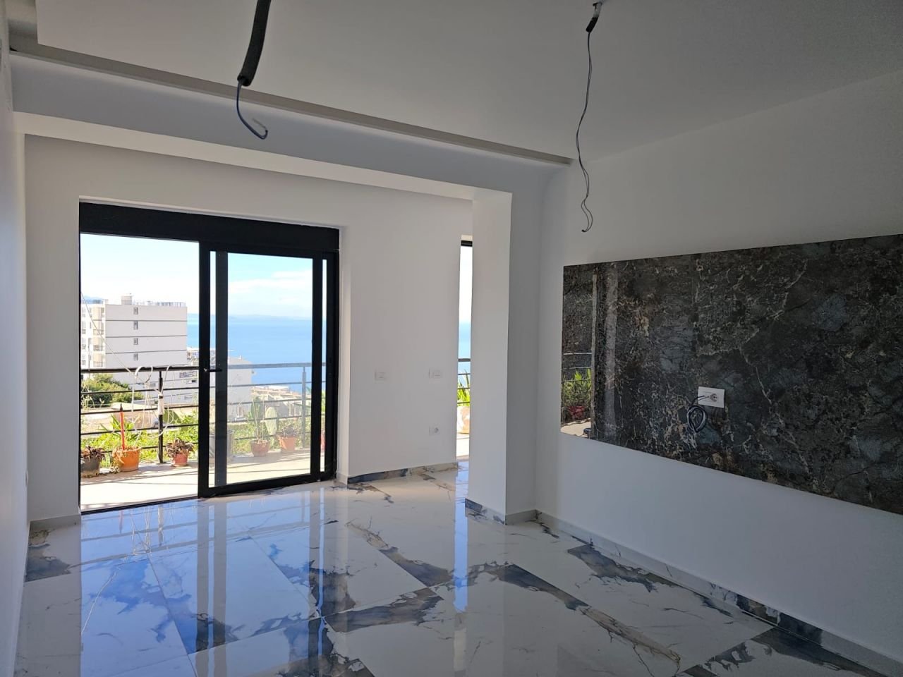 Apartmán 2+kk v Sarandě