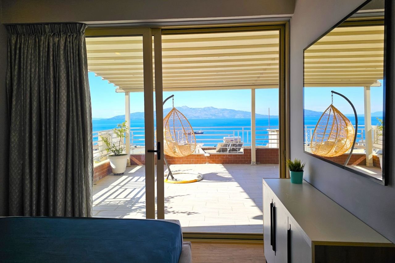 Penthouse 3+kk s přímým výhledem na moře