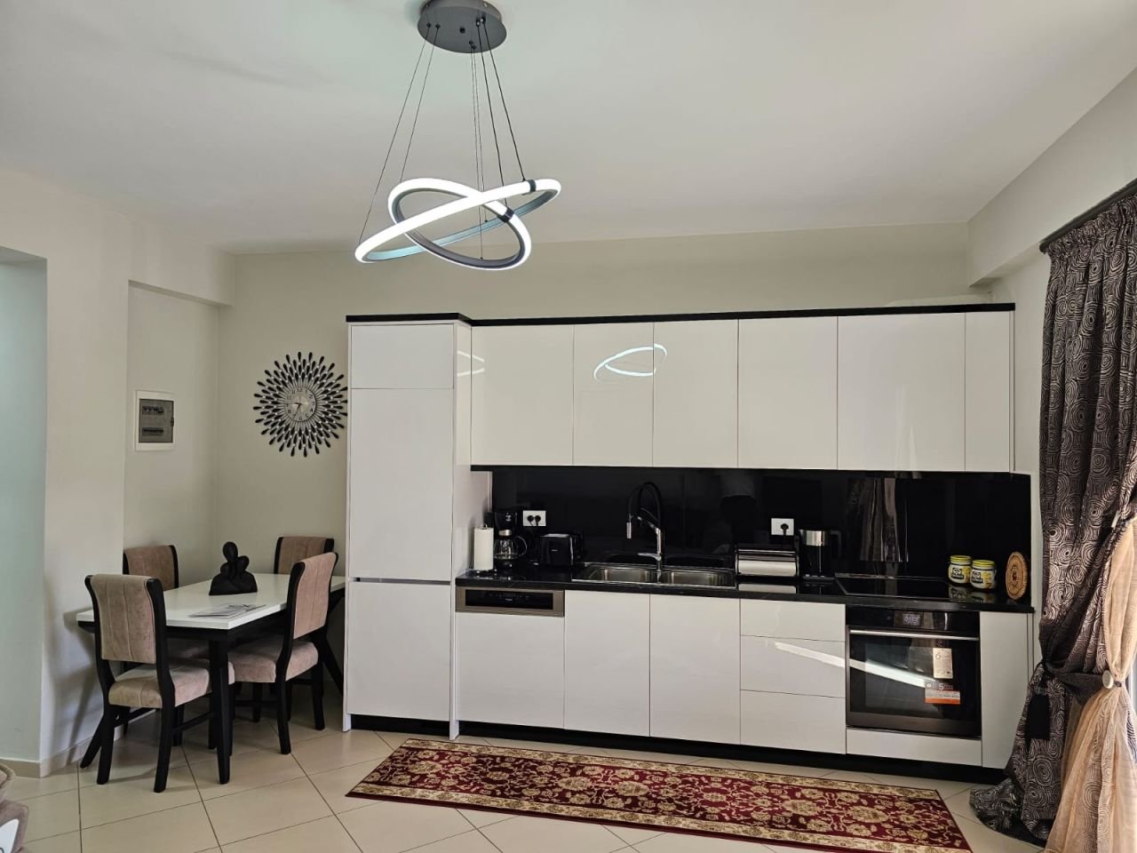 Apartmán 2+kk v centru Sarandy