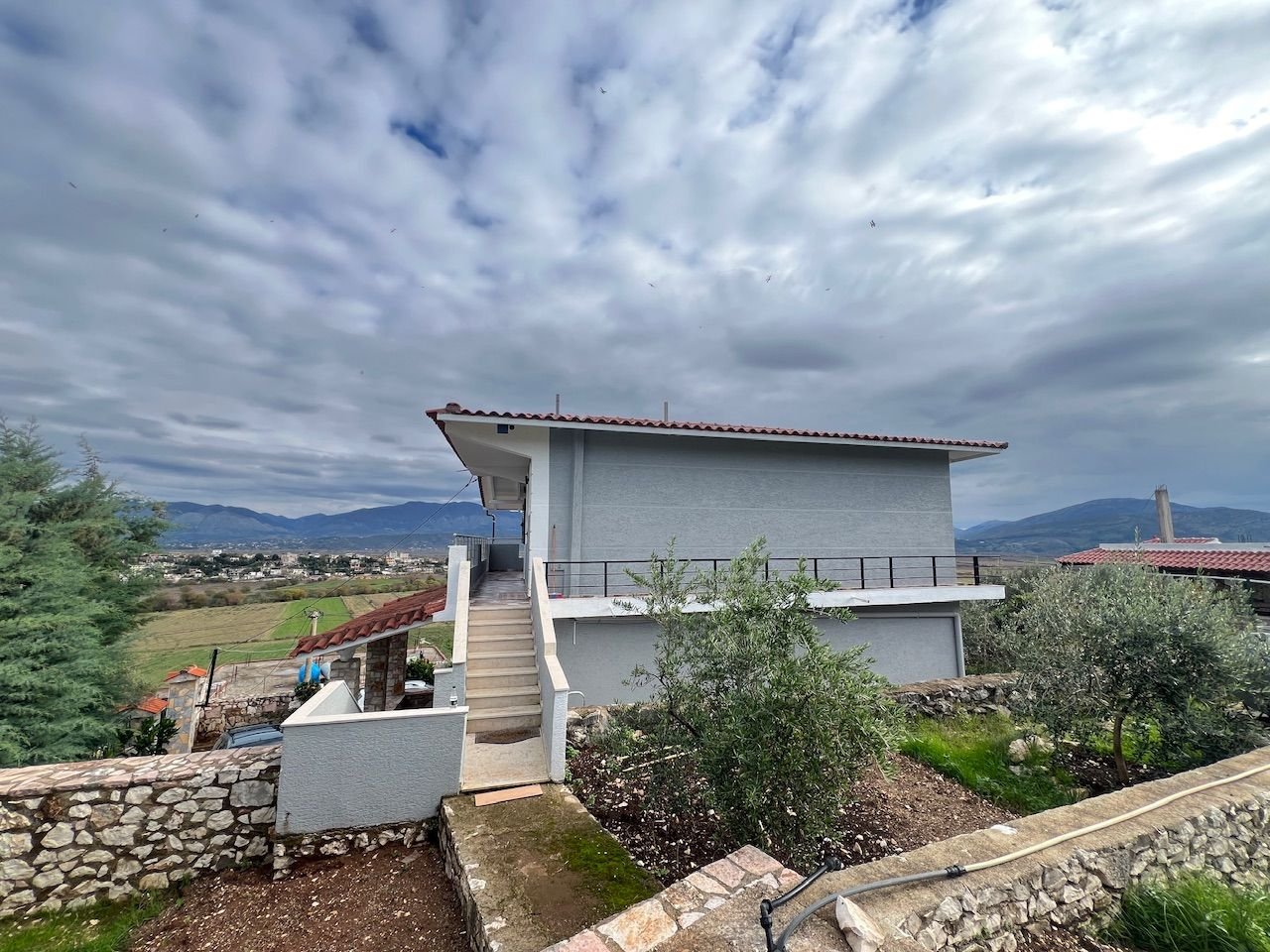 Luxusní vila 200 m² s výhledem a parkováním pro 3 vozy