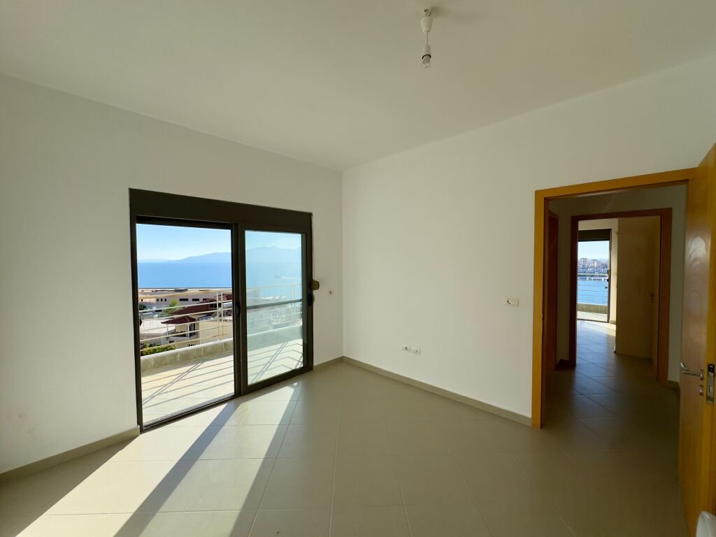 Apartmán 3+kk v Sarandě